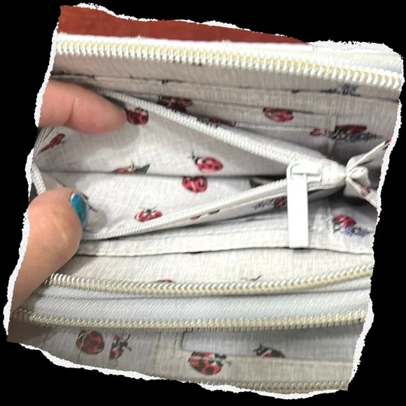 Vera Bradley Quilted Silvery Lavender Shoulder Bag NWOT - Picture 3 of 6